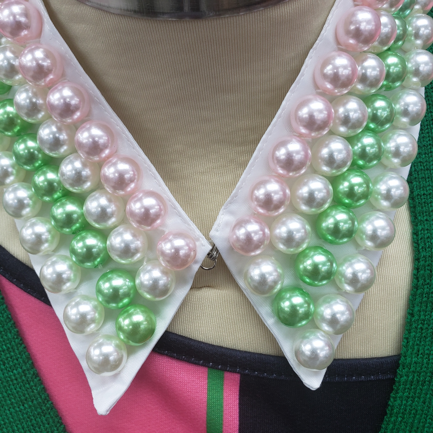 Necklace Collar pearl color pink